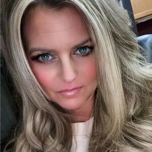 Meet your Posher, Melanie